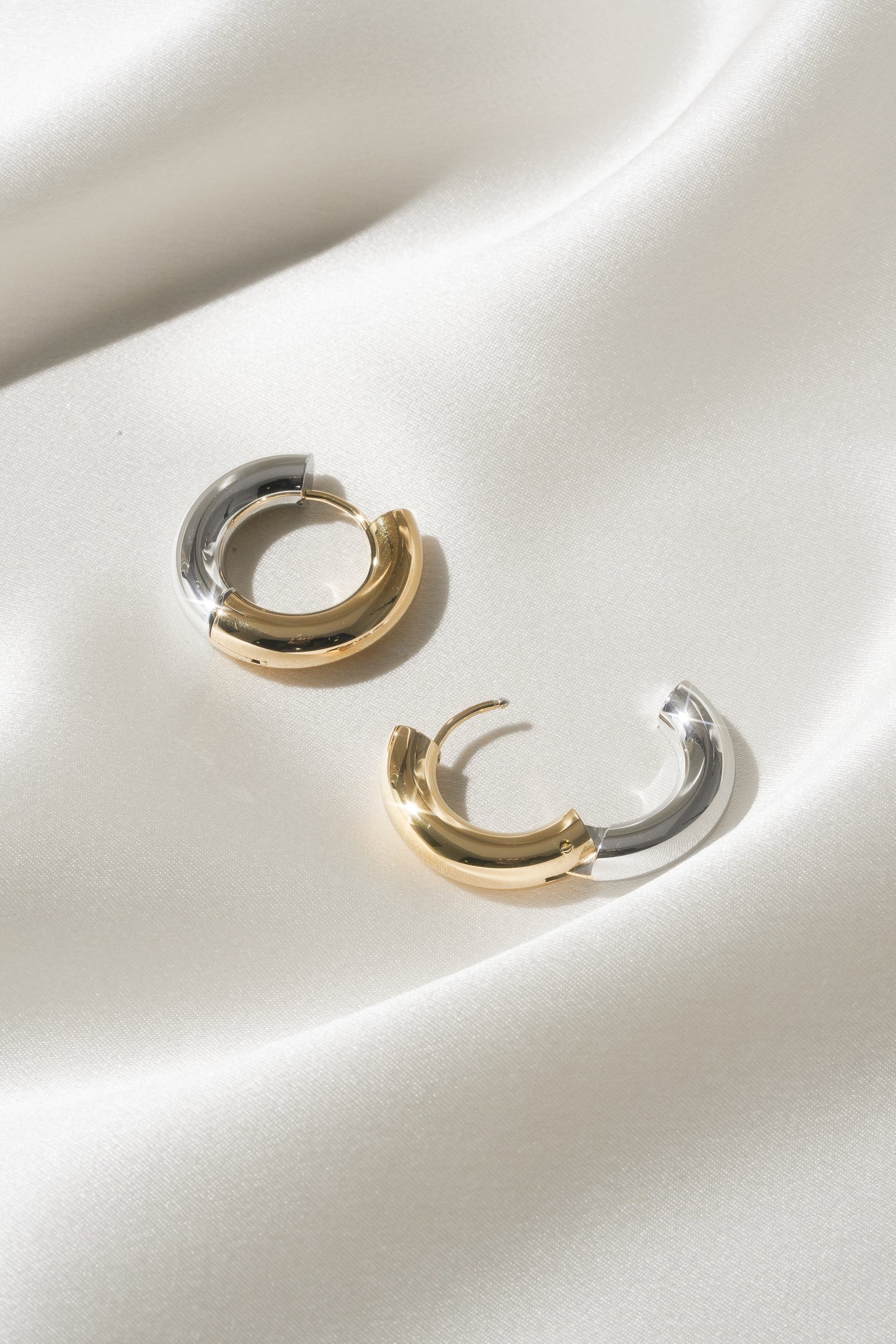 Dual Metal Chunky Infinity Hoops (Pair)